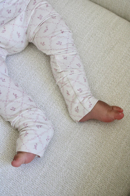 Mauve Lattice Bamboo Footie